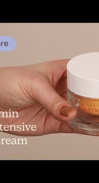 Avène Vitamin Activ Cg Intensive Radiance Cream Texture | Care to Beauty