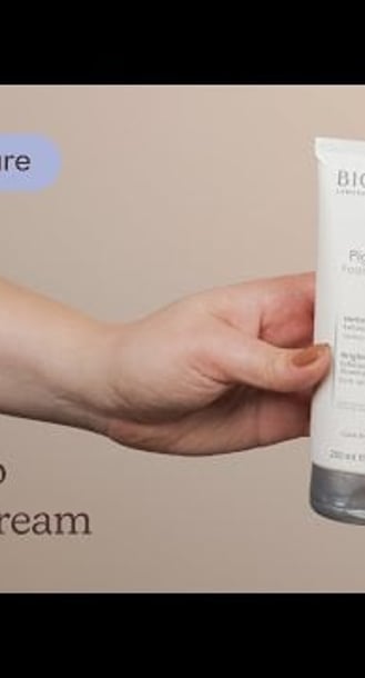 Bioderma Pigmentbio Foaming Cream Texture | Care to Beauty