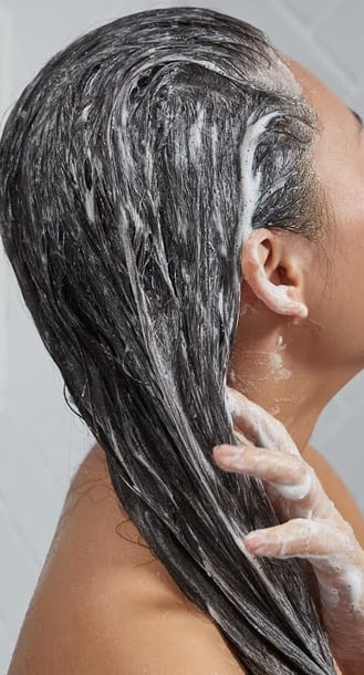 How to detoxify sensitive and oily scalps