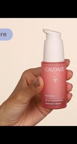 Caudalie VinoHydra Hyaluronic Serum Texture | Care to Beauty