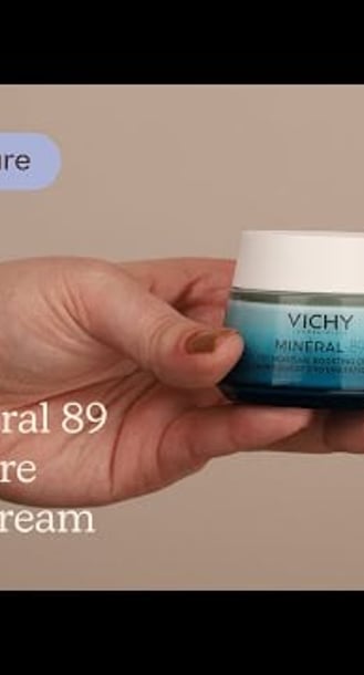 Vichy Minéral 89 72h Moisture Boosting Cream Texture | Care to Beauty