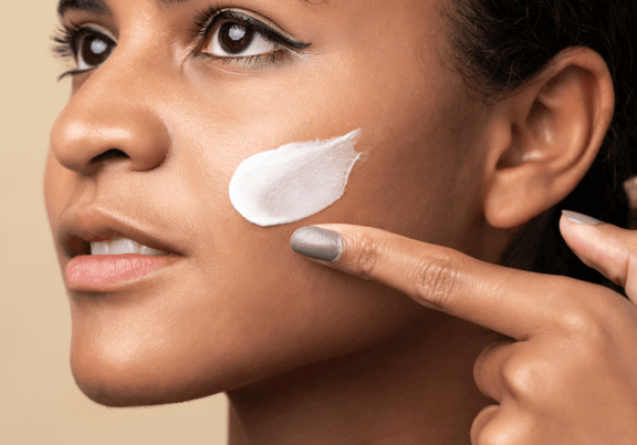 How to Use the Zoe Draelos Beauty Pyramid in Your Skincare Routine